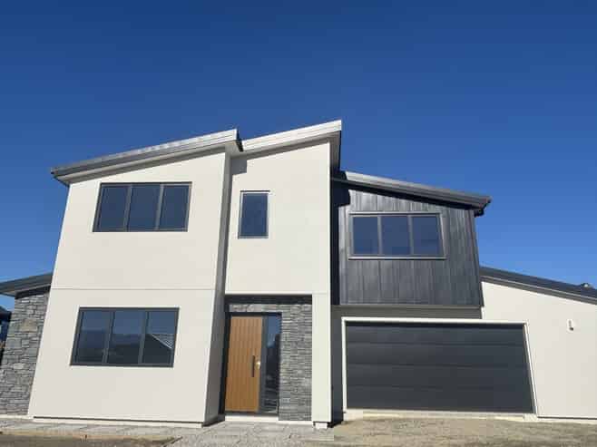 24 Doug Ledgerwood Drive, Wanaka