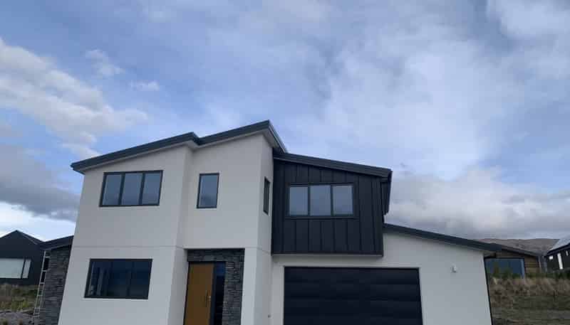 24 Doug Ledgerwood Drive, Wanaka