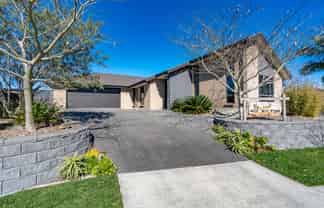 25 Roy Hilton Drive, Flagstaff