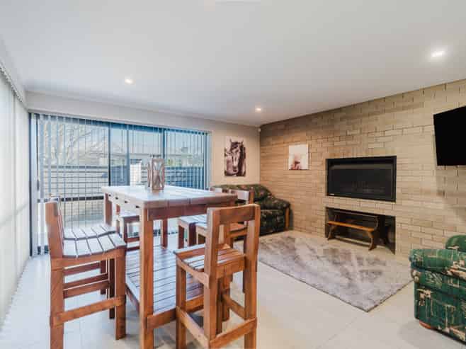 25 Roy Hilton Drive, Flagstaff
