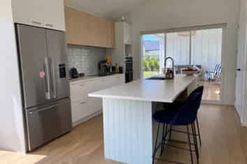 4 Maeha Drive, Matakana