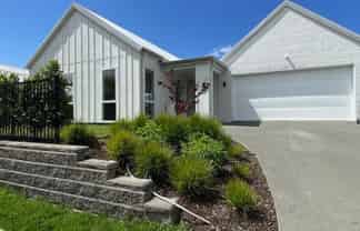 4 Maeha Drive, Matakana