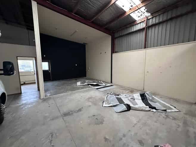 Tidy Greerton Industrial Unit with Offices