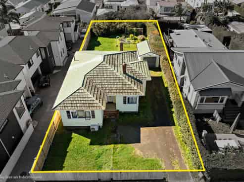 105 Point Chevalier Road, Point Chevalier