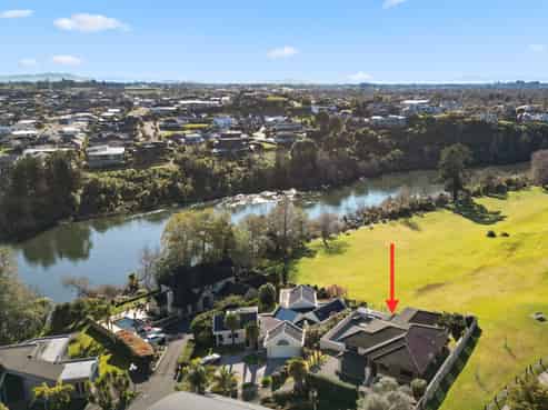 17 River Oaks Place, Pukete