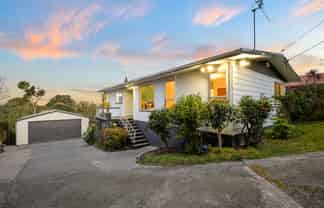 437 Don Buck Road, Massey