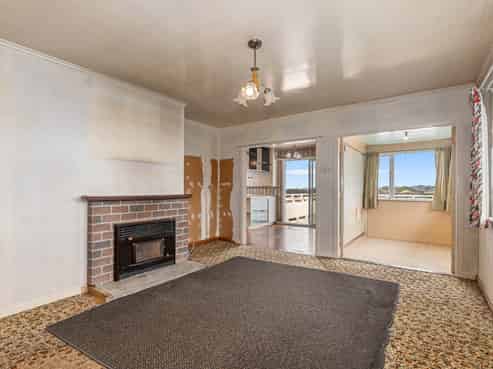 81 Station Road, Kamo