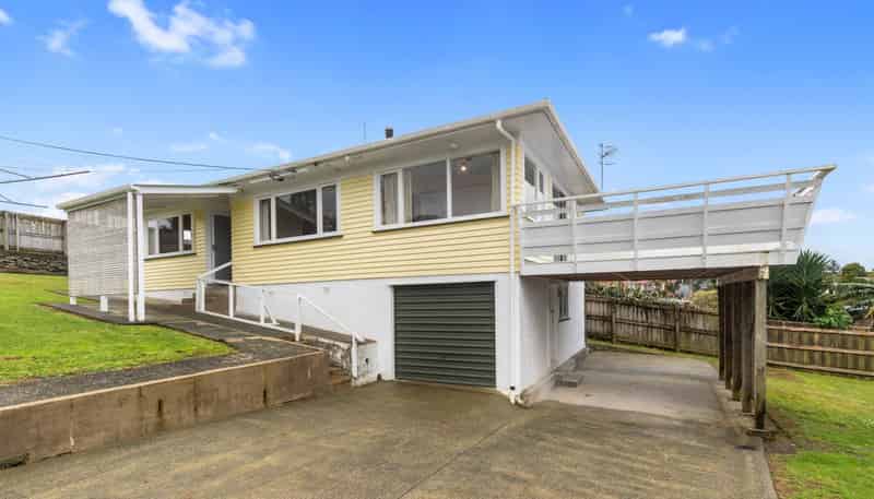 81 Station Road, Kamo