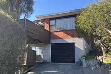3 Austen Ward Heights, Enner Glynn