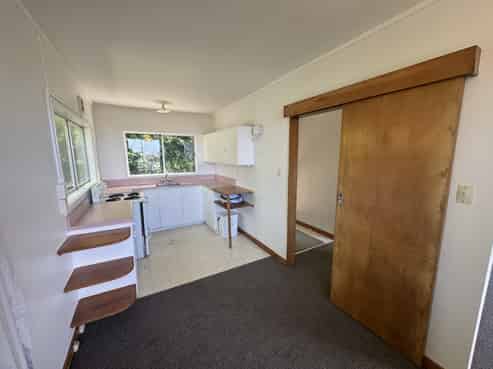 13a Espin Crescent, Karori