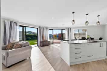 14 Huntaway Close, Stoke