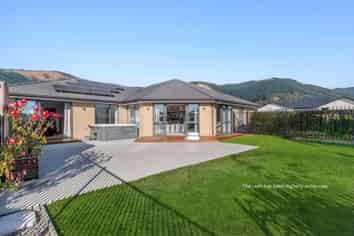 14 Huntaway Close, Stoke
