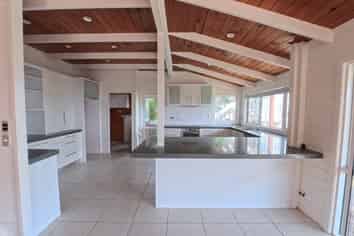 6 Fishermans Cove, Army Bay