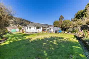 126 Tipahi Street, Nelson South