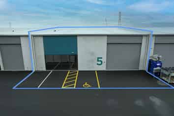 Impressive 246sq m Vacant Industrial Unit 