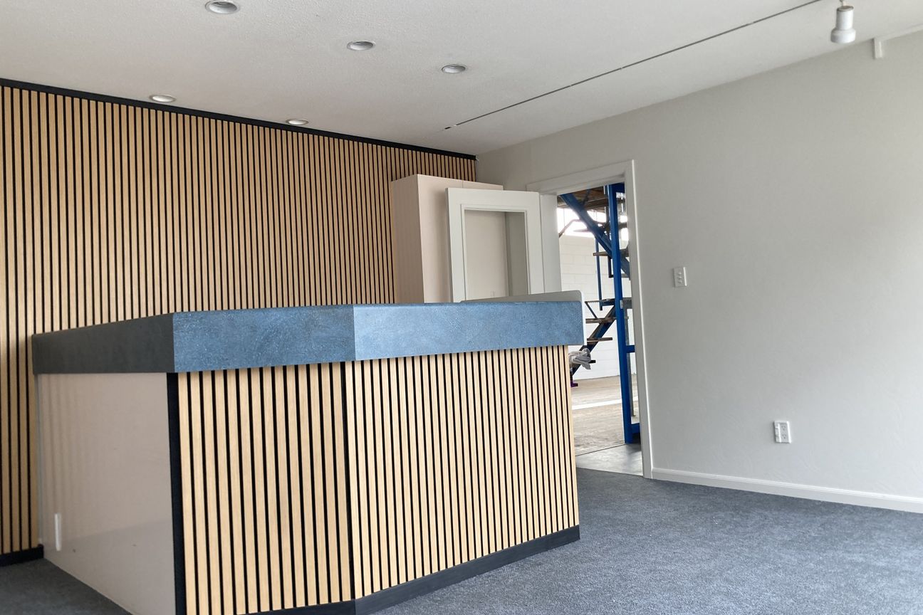 Fully Equipped Workshop with Crane & Lift – pohled 5