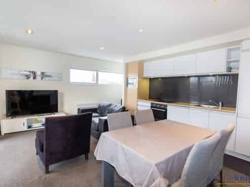 2H/193 Riccarton Road, Riccarton