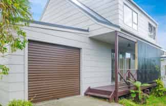 1/1 Eastwood Rise, Browns Bay