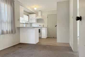 1/1 Eastwood Rise, Browns Bay