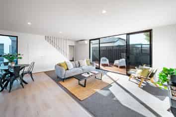 1/3 Humboldt Street, SYDENHAM