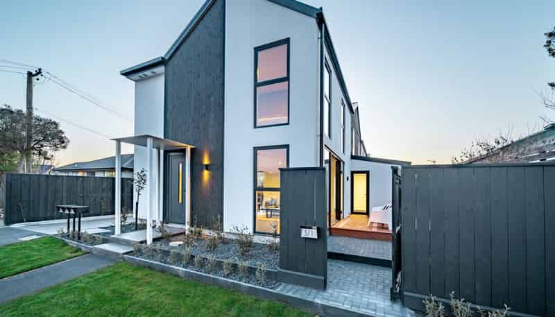 1/3 Humboldt Street, SYDENHAM