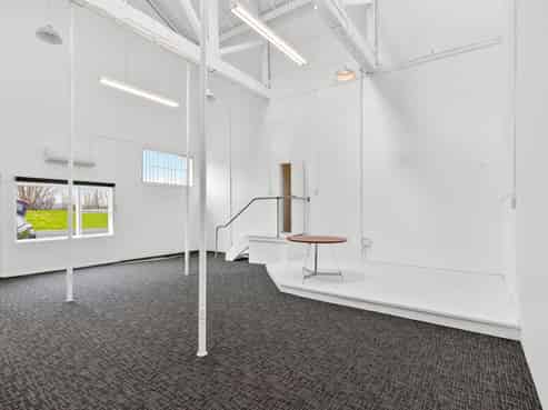 Hidden gem warehouse and office