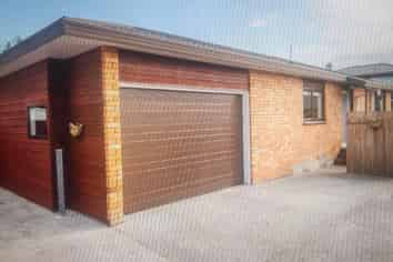 2/133 Pah Road, Royal Oak