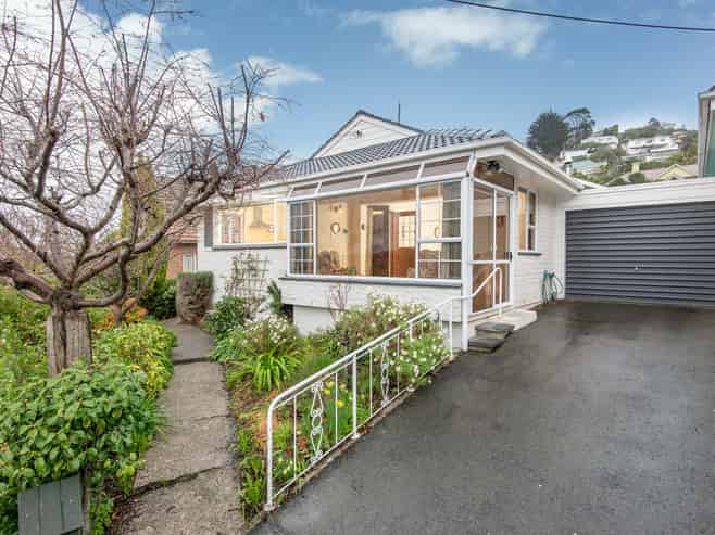 9 Mavis Street, Saint Clair