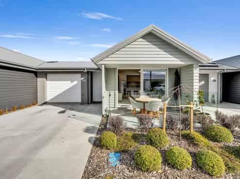 214/30 Bob Robertson Drive, Ravenswood