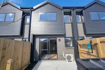 9/25 Childs Avenue, Pukekohe