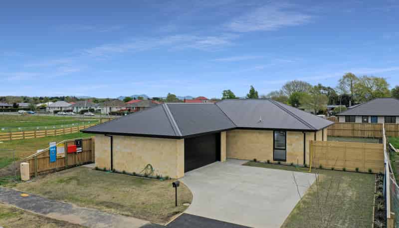 52 Strowan Avenue, Elgin