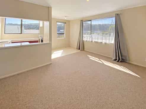 1B East Grove, Alicetown