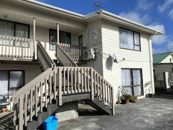 1B East Grove, Alicetown
