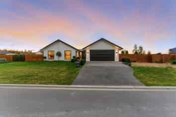 33 Silver Peaks Drive, West Melton