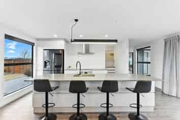 33 Silver Peaks Drive, West Melton