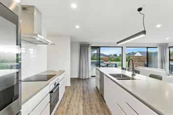 33 Silver Peaks Drive, West Melton