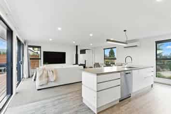 33 Silver Peaks Drive, West Melton