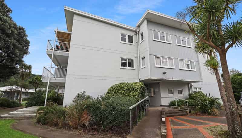 10/1356 High Street, Taita