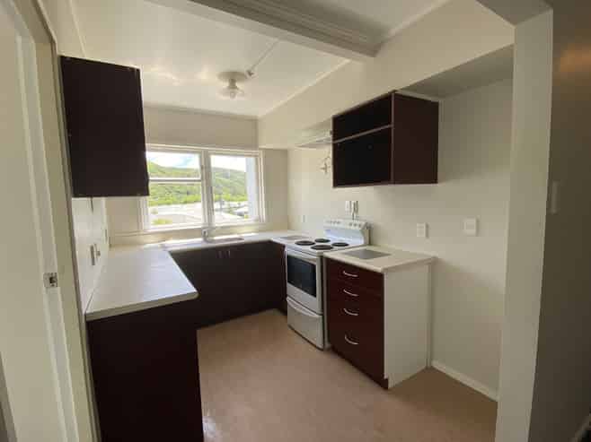 10/1356 High Street, Taita