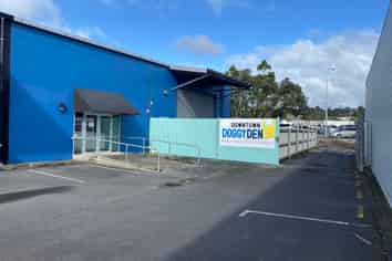 New Opportunity in Versatile Commercial Zone