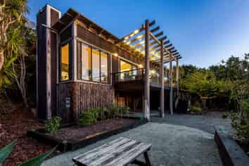 115 Seaview Road, Piha