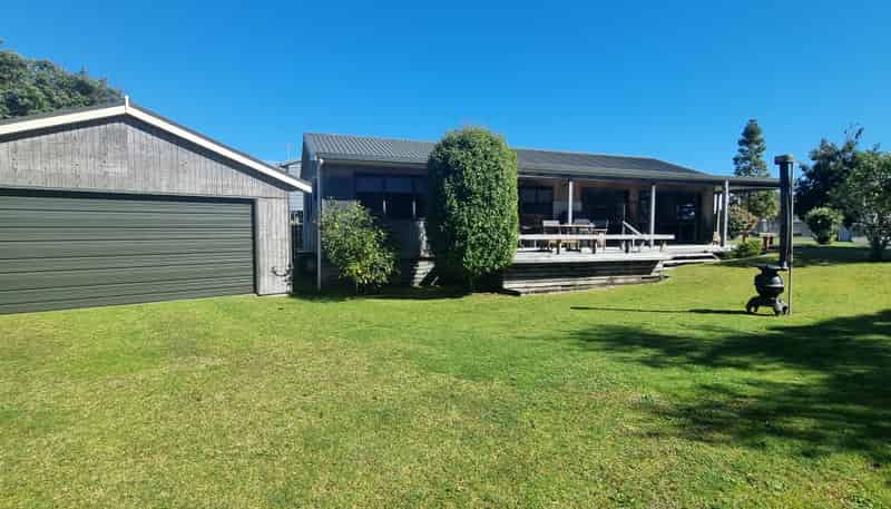 119 Rimu Place, Matarangi