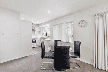 2/129 Coronation Road, Papatoetoe