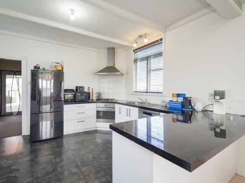 27 Arthur Street, Winton