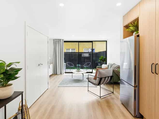 4 Dallas Lane, Caversham