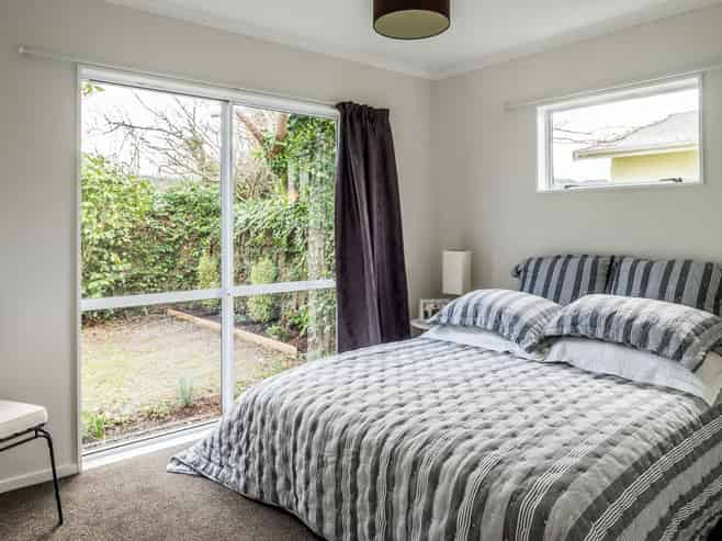 305A  Oxford Terrace, Avalon
