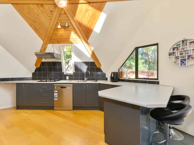 39 Chamari Close, Titirangi