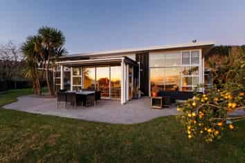92 Withy Road, Manawahe