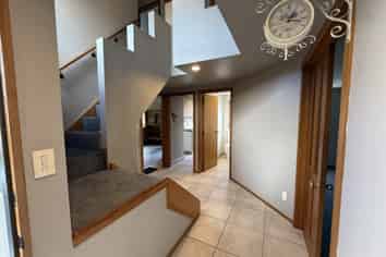 99A Idris Road, Bryndwr