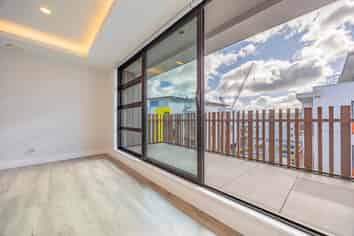 603/22 Library Lane, Albany